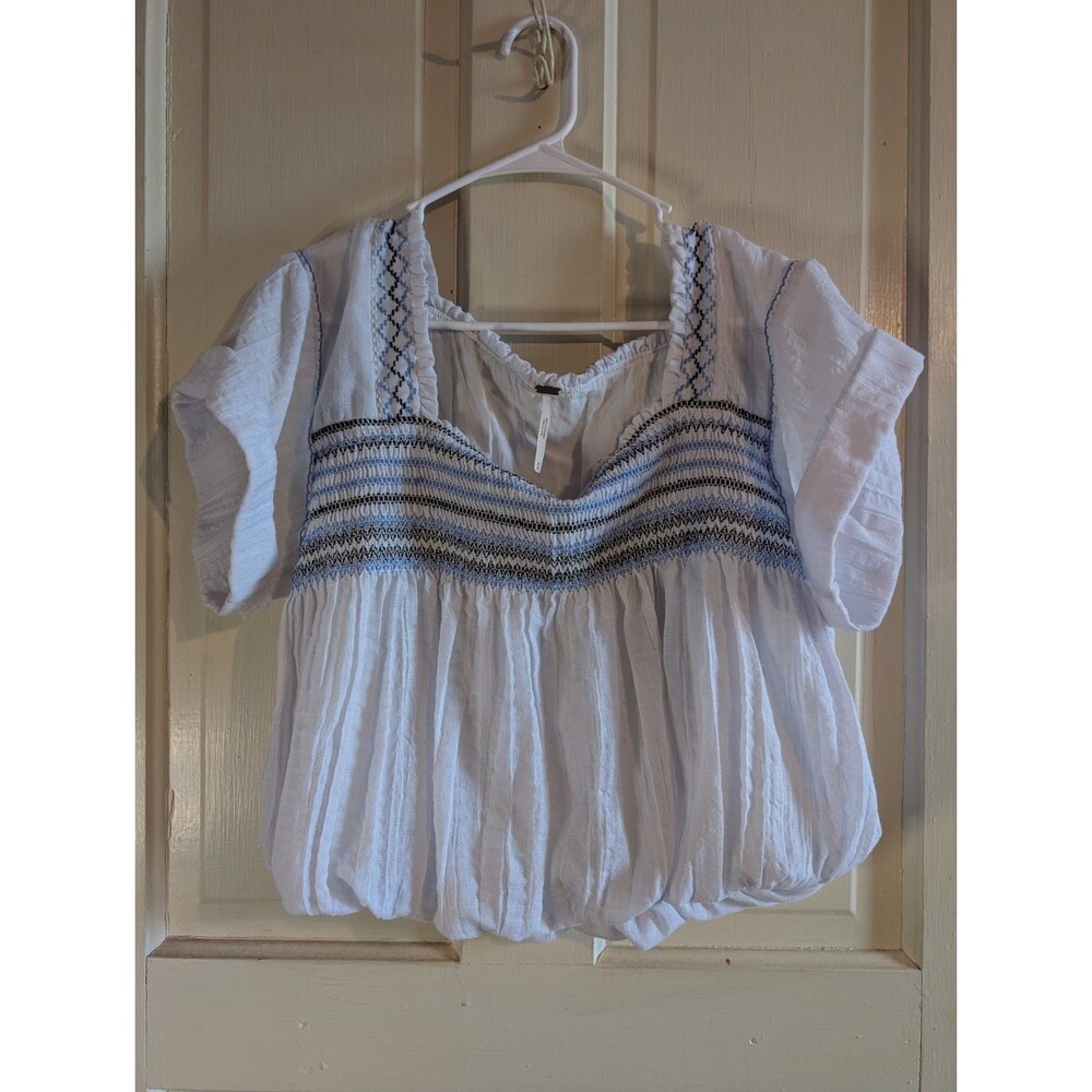 Free People Crop Top Blouse Medium White Peasant Embroidery Ruffle Prairie Boho